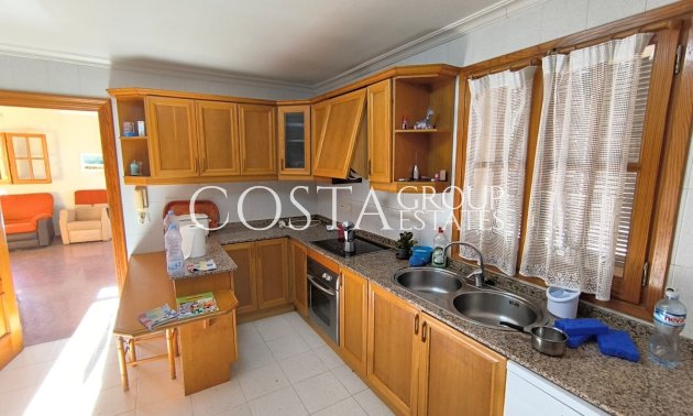 Wiederverkauf - Villa -
Yecla - Yecla Centro