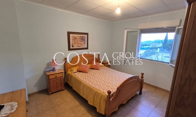 Wiederverkauf - Villa -
Yecla - Yecla Centro