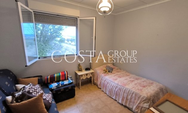 Wiederverkauf - Villa -
Yecla - Yecla Centro