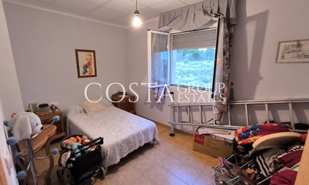 Wiederverkauf - Villa -
Yecla - Yecla Centro