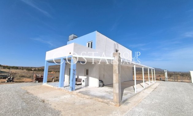 Herverkoop - Villa -
Pinoso - Pinoso Centro