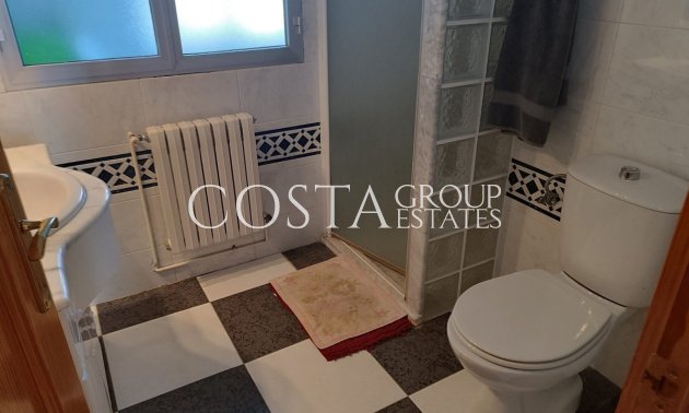 Herverkoop - Villa -
Yecla - Yecla Centro