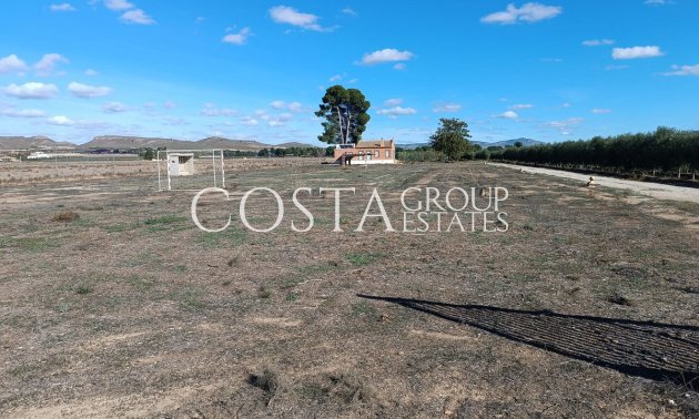 Herverkoop - Villa -
Yecla - Yecla Centro