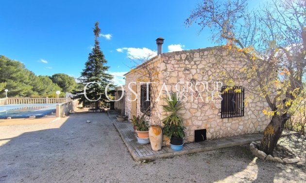 Herverkoop - Villa -
Yecla - Yecla Centro