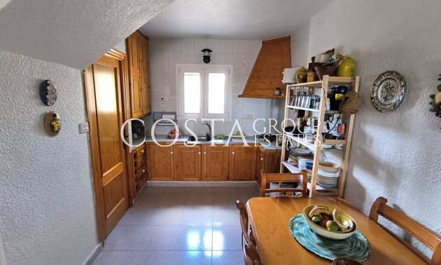 Herverkoop - Villa -
Yecla - Yecla Centro