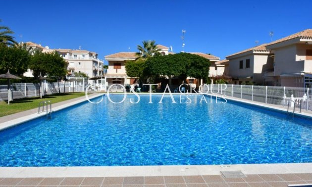 Herverkoop - Villa -
Orihuela Costa