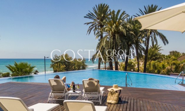 Herverkoop - Villa -
Orihuela Costa - Las Colinas Golf