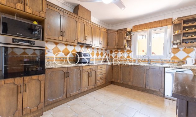 Herverkoop - Villa -
Algorfa