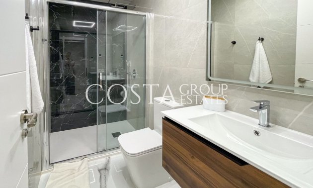 Wiederverkauf - Apartments -
Torrevieja