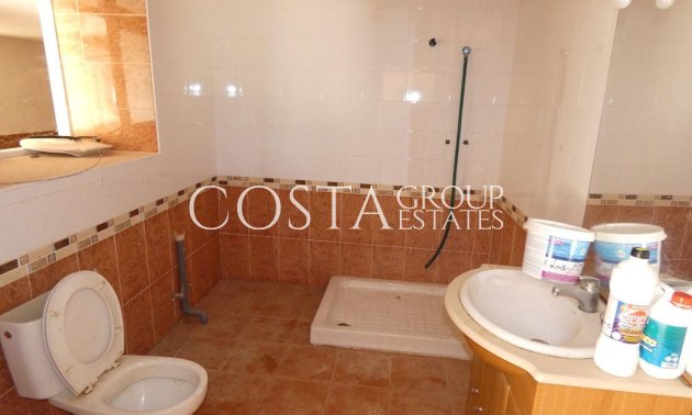 Herverkoop - Villa -
Mazarrón - La Atalaya