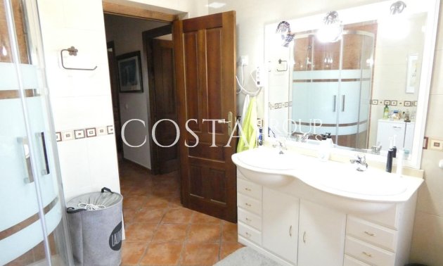 Herverkoop - Villa -
Mazarrón - La Atalaya