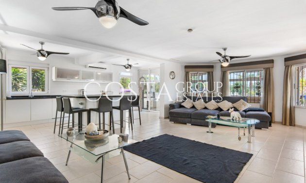 Wiederverkauf - Villa -
Catral - Catral Centro