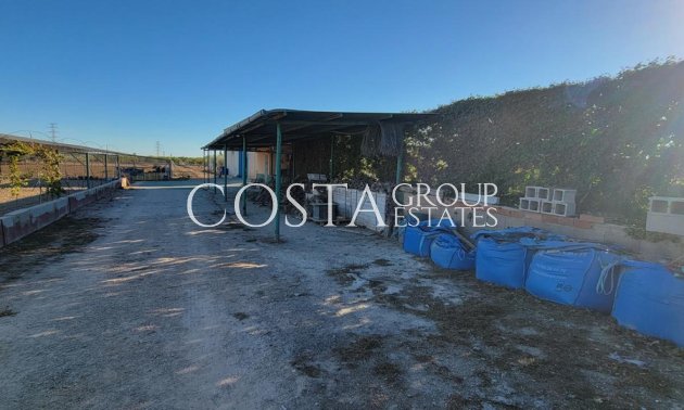 Odsprzedaż - Willa -
San Miguel de Salinas - San Miguel de Salinas Centro