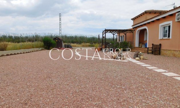 Herverkoop - Villa -
Dolores - Dolores Centro