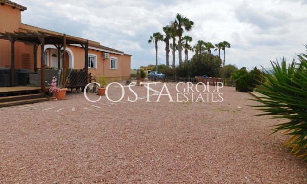 Herverkoop - Villa -
Dolores - Dolores Centro