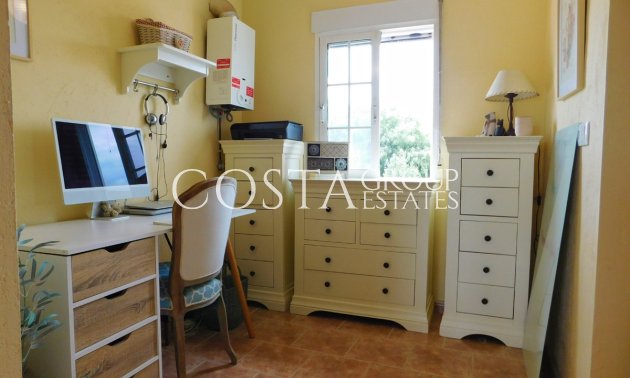 Herverkoop - Villa -
Dolores - Dolores Centro