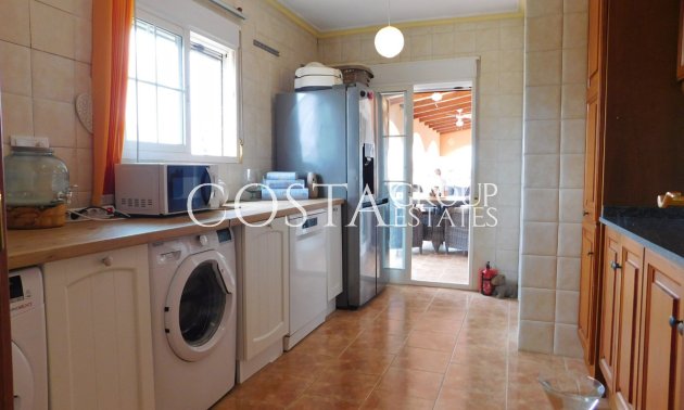 Herverkoop - Villa -
Dolores - Dolores Centro