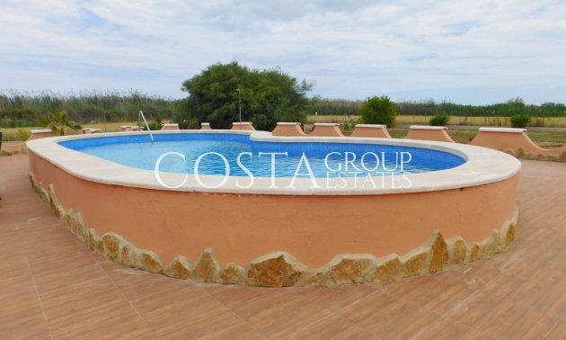 Herverkoop - Villa -
Dolores - Dolores Centro