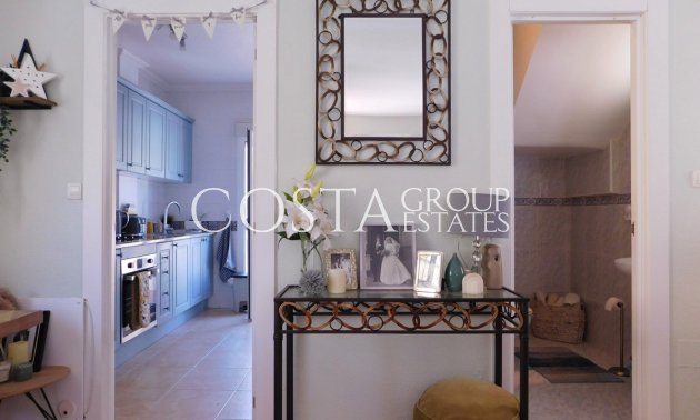 Herverkoop - Villa -
Orihuela Costa - Villamartin