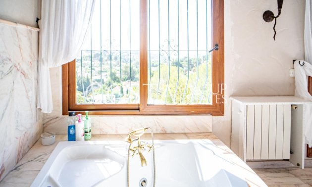 Revente - Villa -
Benissa - Benissa Centro