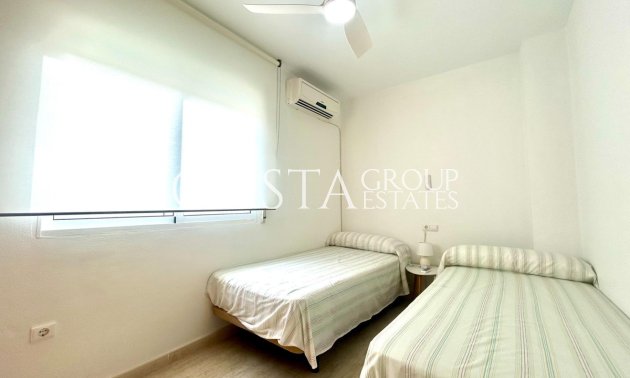 Herverkoop - Huis -
Orihuela Costa - Campoamor