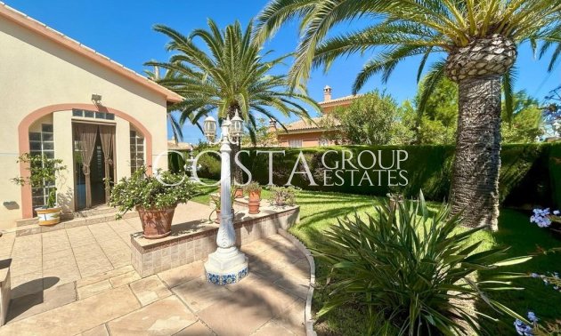 Wiederverkauf - Villa -
Orihuela Costa - Cabo Roig