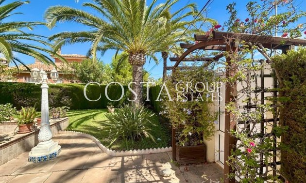 Wiederverkauf - Villa -
Orihuela Costa - Cabo Roig