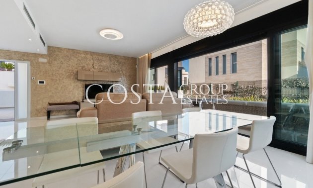 Herverkoop - Villa -
Orihuela Costa