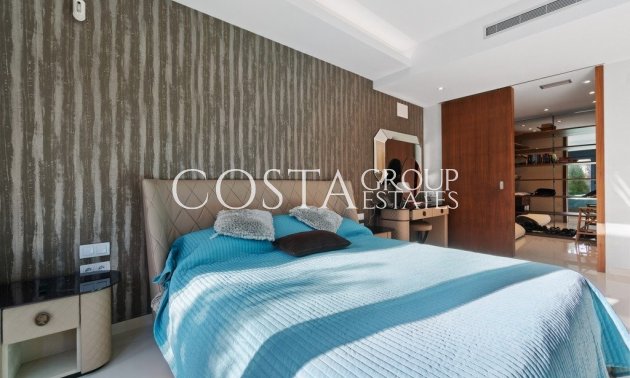 Herverkoop - Villa -
Orihuela Costa