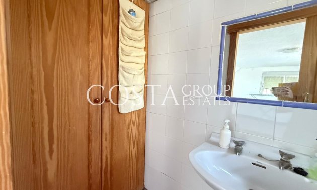 Resale - Villa -
Torrevieja
