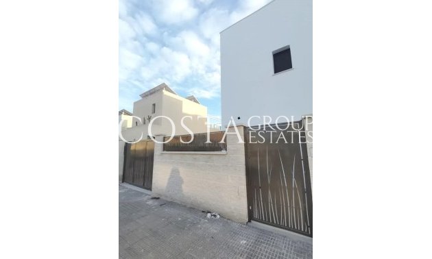 Resale - Villa -
Los Montesinos - Los Montesinos Centro