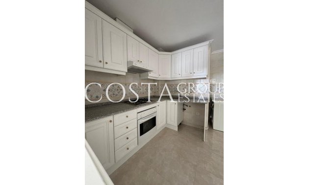 Resale - House -
Orihuela Costa