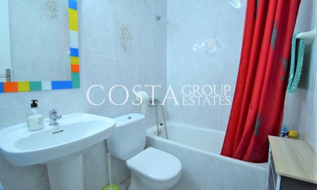 Herverkoop - Villa -
Orihuela Costa - Villamartin