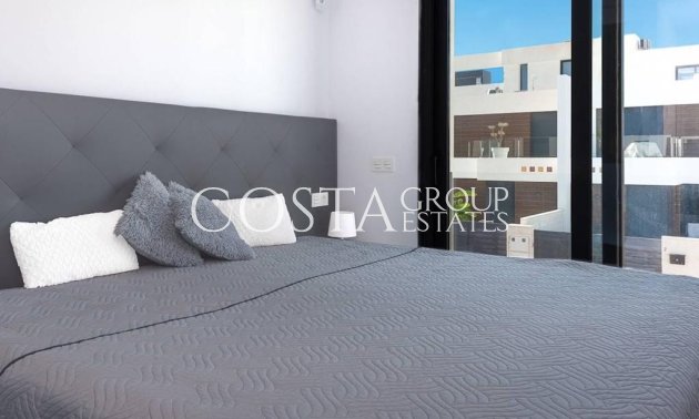 Resale - Villa -
Benijofar