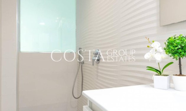 Resale - Villa -
Benijofar