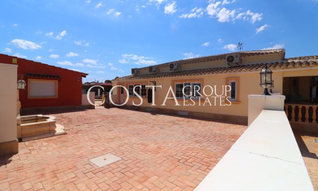 Herverkoop - Villa -
Almoradí - Heredades