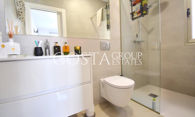 Herverkoop - Villa -
Orihuela Costa - Villamartin