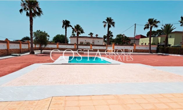 Herverkoop - Villa -
Catral - Catral Centro