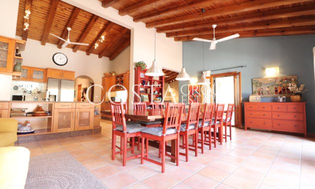 Herverkoop - Villa -
Catral - Catral Centro