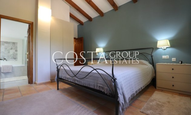 Herverkoop - Villa -
Catral - Catral Centro