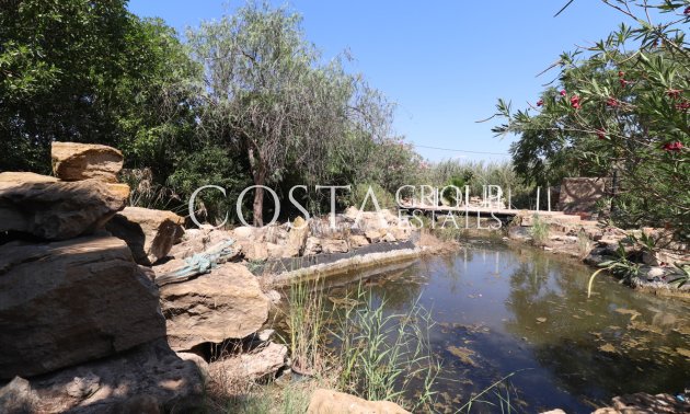 Herverkoop - Villa -
Catral - Catral Centro