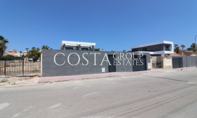 Herverkoop - Villa -
Rojales - Ciudad Quesada