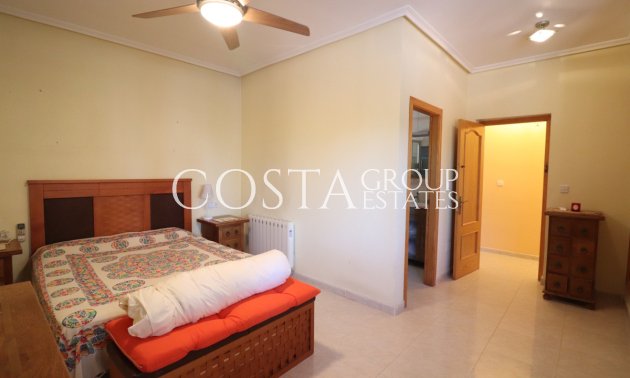 Wiederverkauf - Villa -
Catral - Catral Centro