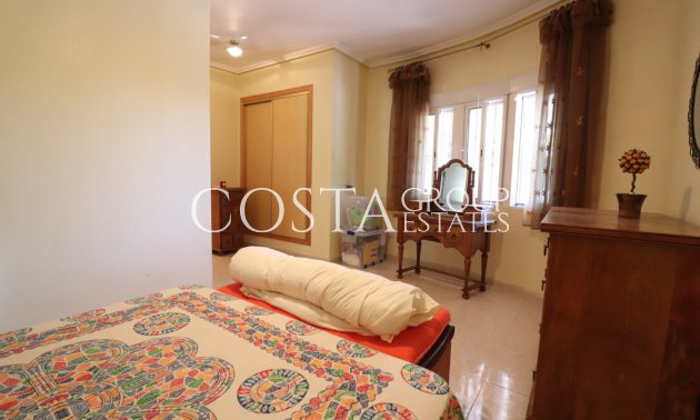 Wiederverkauf - Villa -
Catral - Catral Centro