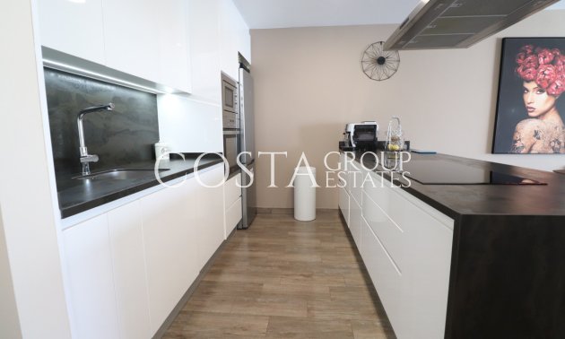 Wiederverkauf - Villa -
Daya Vieja - Daya Vieja Centro