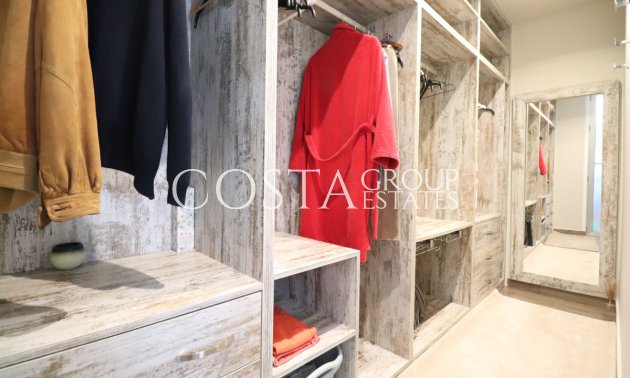 Wiederverkauf - Villa -
Daya Vieja - Daya Vieja Centro