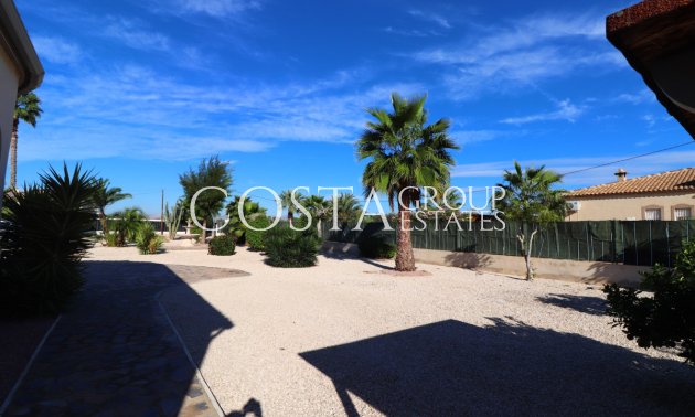 Wiederverkauf - Villa -
Catral - Catral Centro