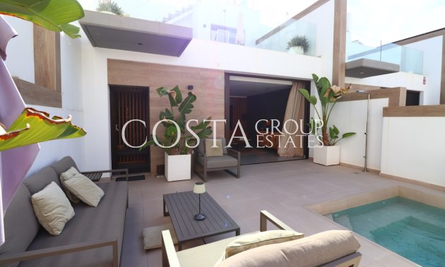 Resale - House -
Benijofar