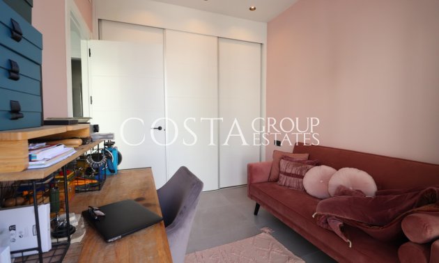 Resale - House -
Benijofar