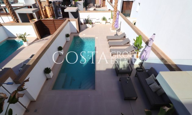 Resale - House -
Benijofar
